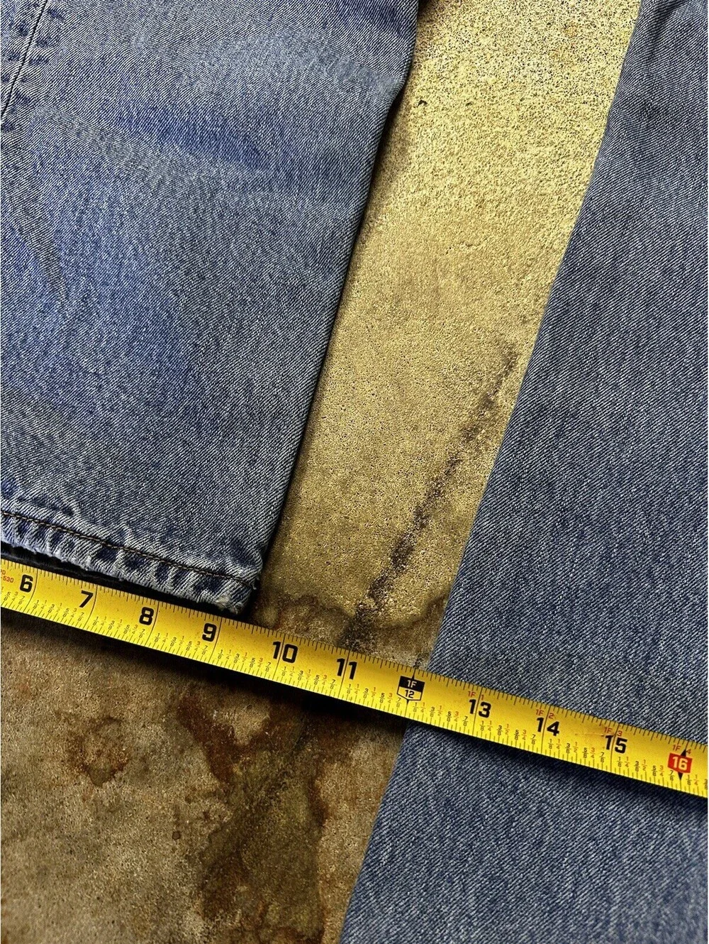 Vintage Levis 501 Jeans Mens 34x30 Blue Button Fly Made In USA Denim 90s